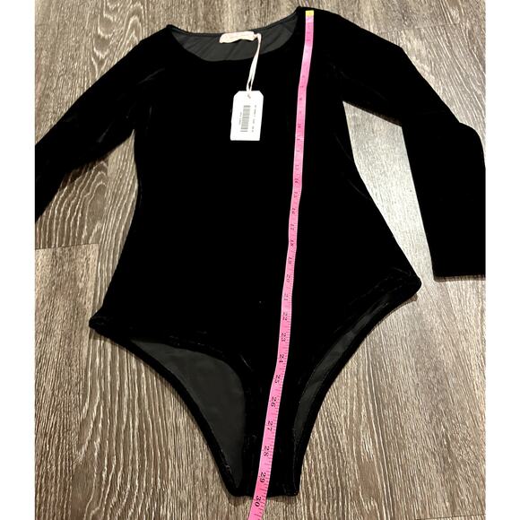 NWT Traffic People Black Velvet Bodysuit Sz XS Long Sleeve Scoop Neck One Piece - Picture 12 of 14